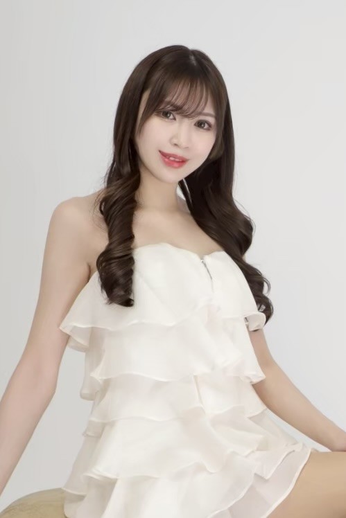 朝比奈 ゆりあ